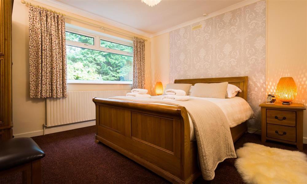 Nutwood Villa Lakeside Bagian luar foto